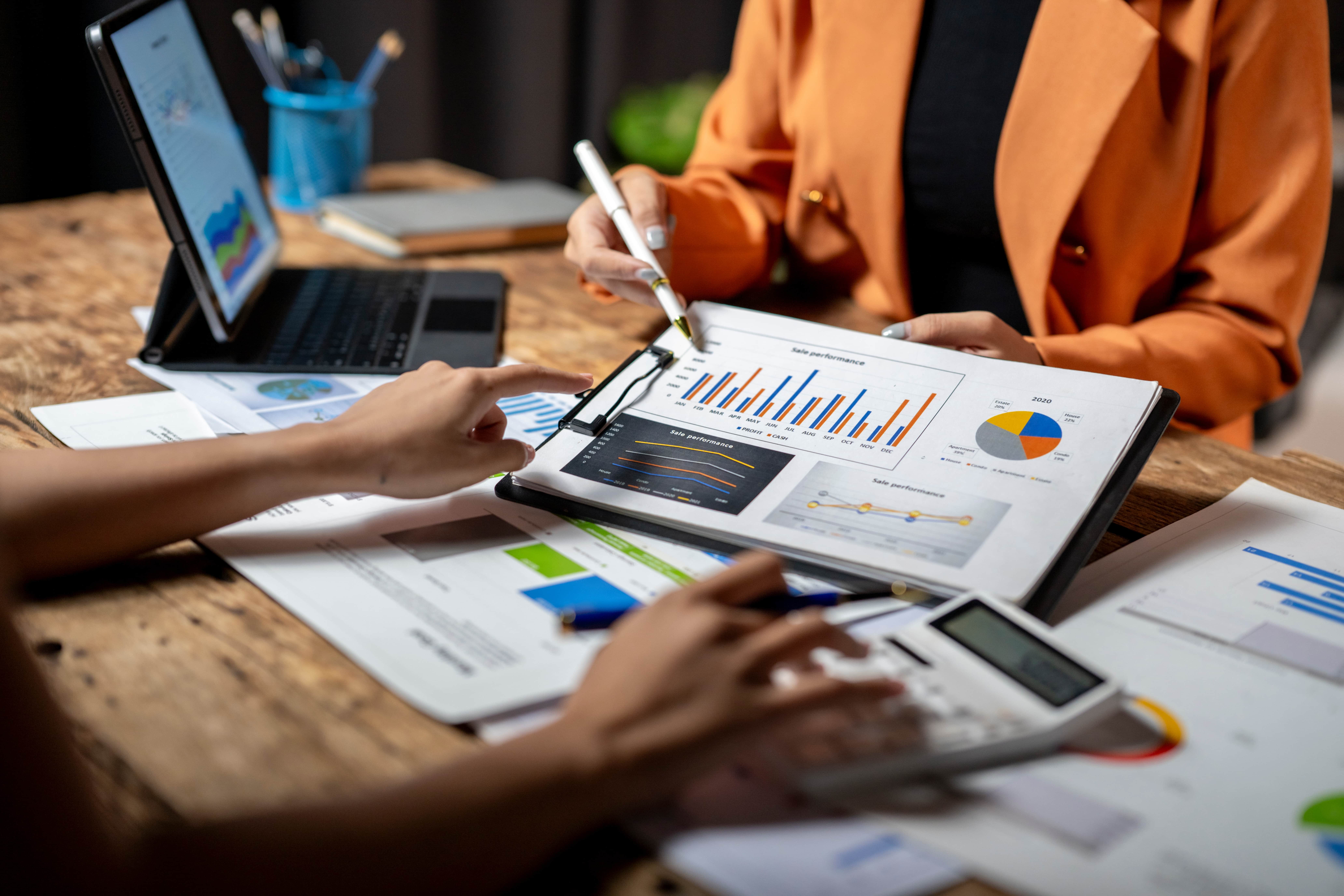 How Tech Research Works: Our Approach to Peer Research